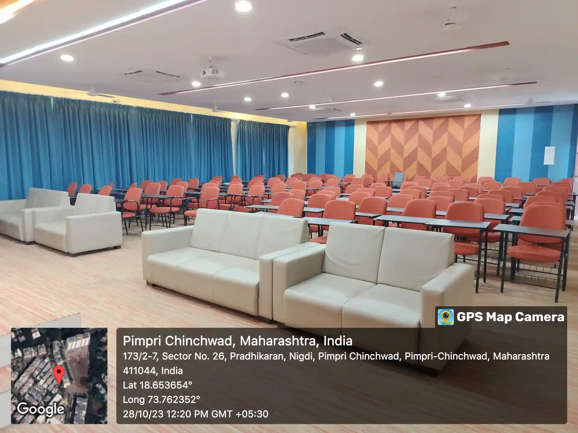 Seminar-hall-and-auditorium